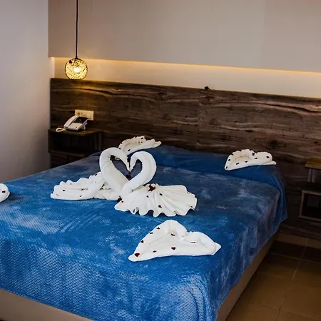 Sunshine Apart Otel 3*